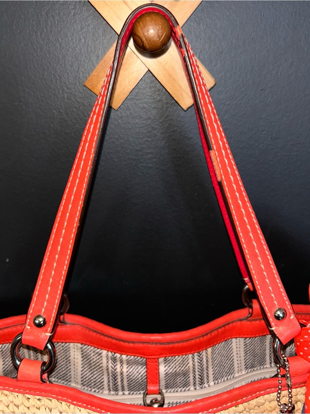 COACH NATURAL STRAW TANGERINE LEATHER TURNLOCK POCKET SHOPPER TOTE BAG -EUC- - Picture 10 of 16